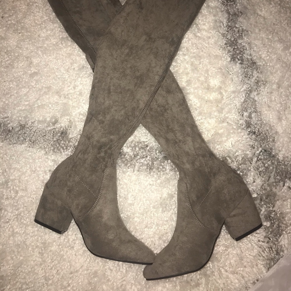 Goodnight Macaroon taupe OTK boots